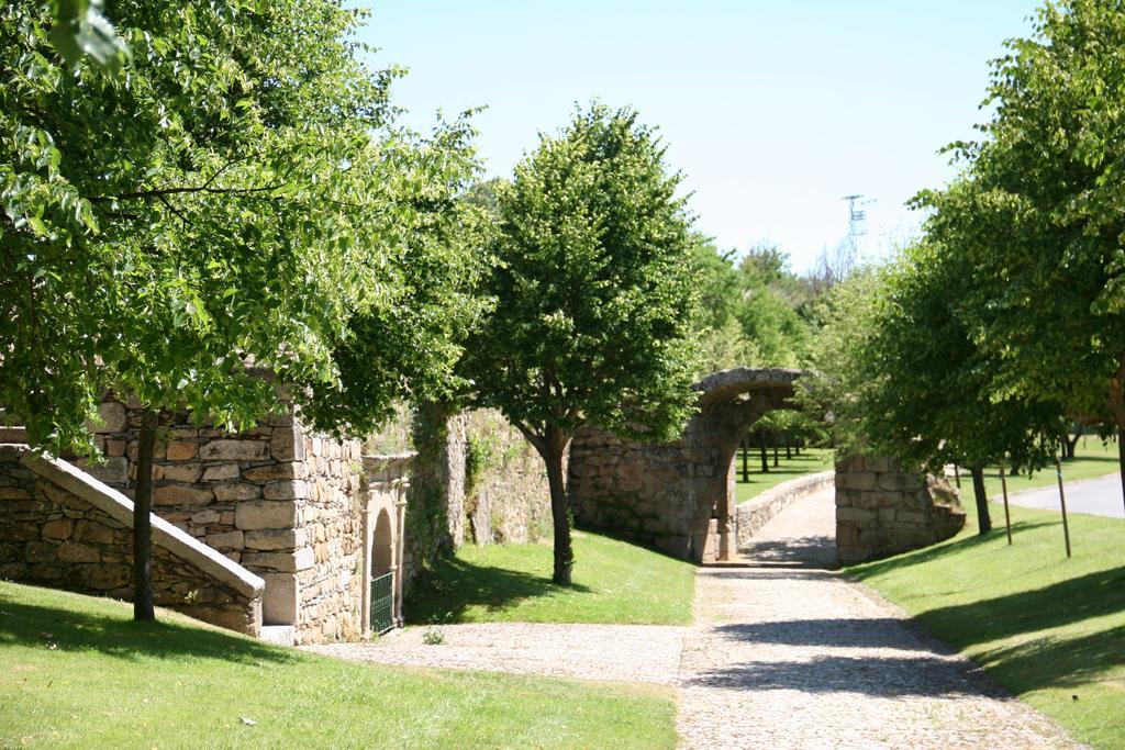 Quinta De La Barandica Pensionat Miranda do Douro Eksteriør billede